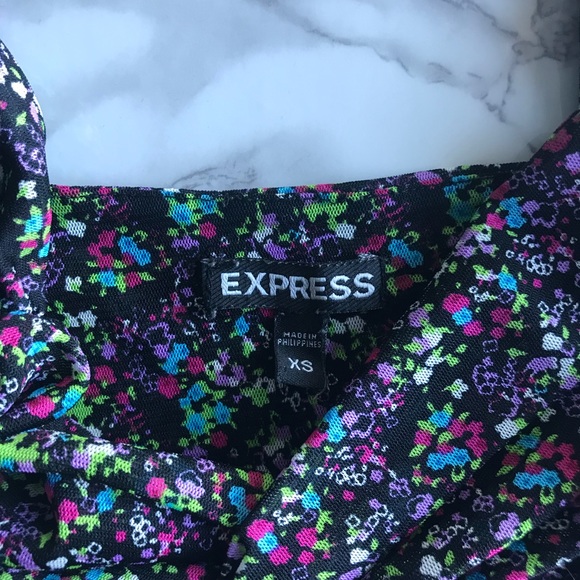 GIFTED - [Express] Floral Blouse - Picture 5 of 6